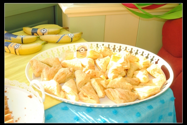 minions010326AF8EF-0A4E-0068-0056-62409D60ED51.jpg
